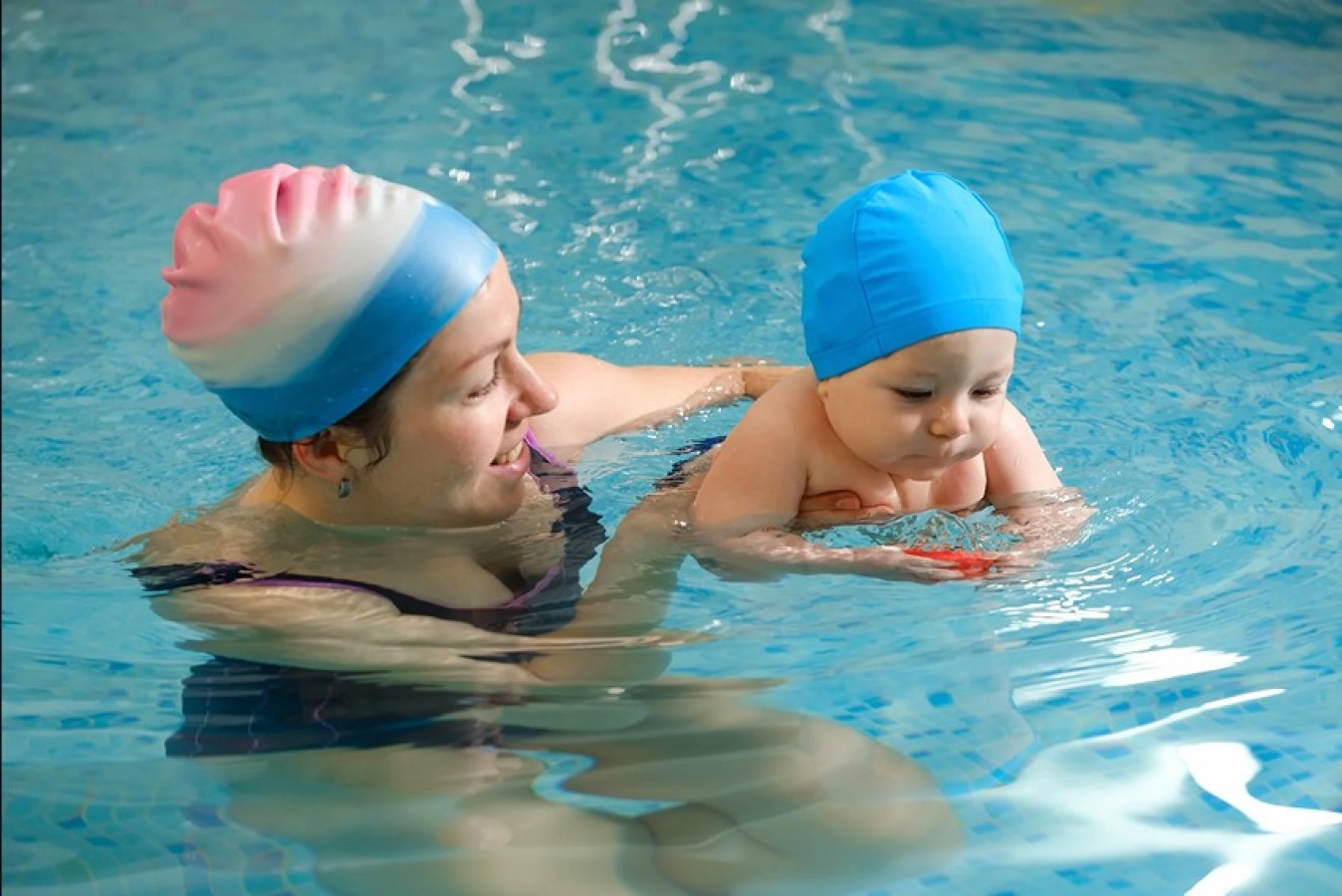 Parents Guide on How To Choose The Right Infant Swim Lessons